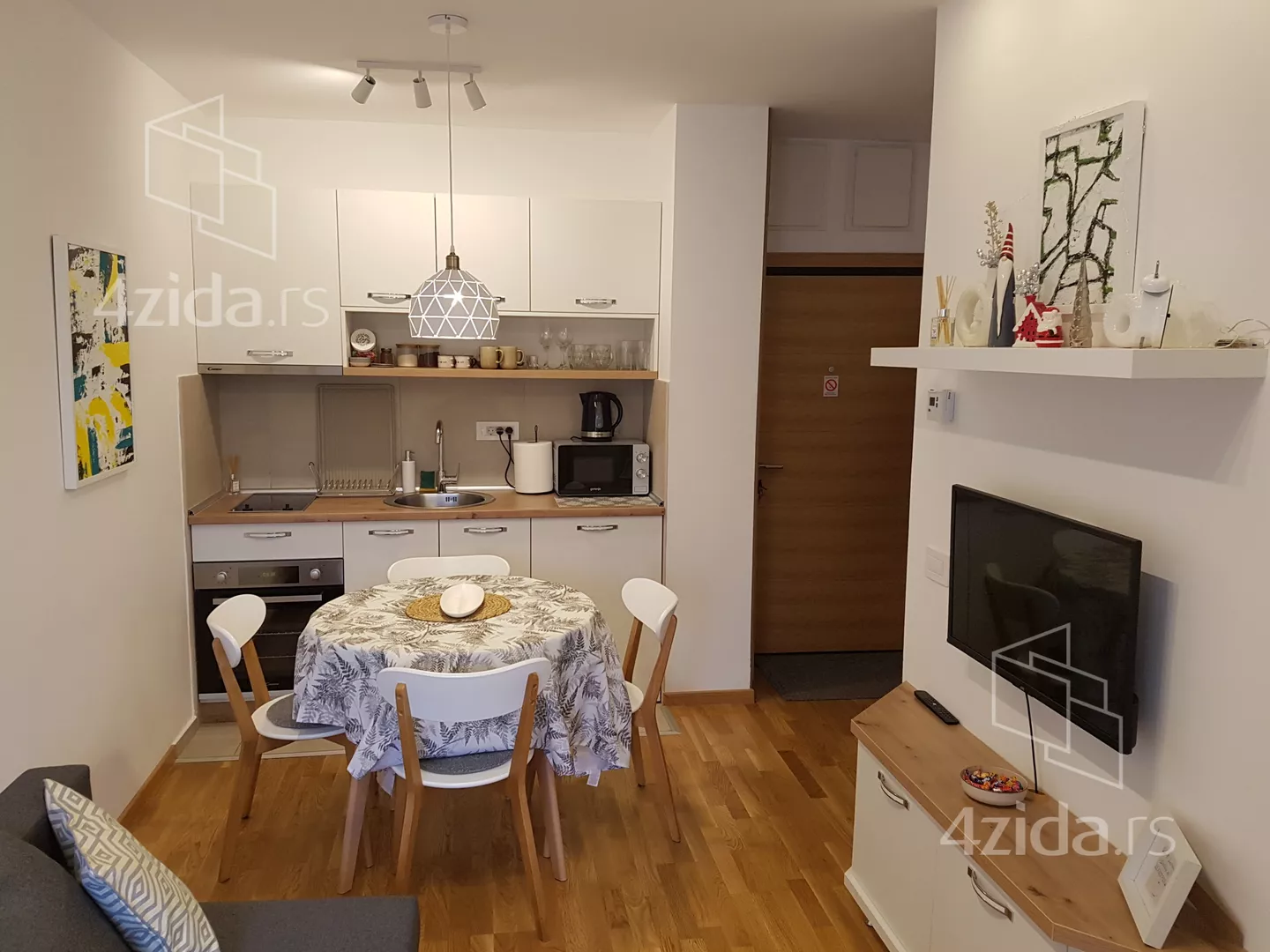 Jednoiposoban stan | 4zida