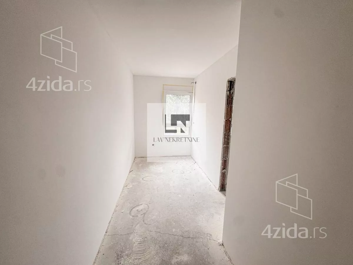 Lokal | 4zida