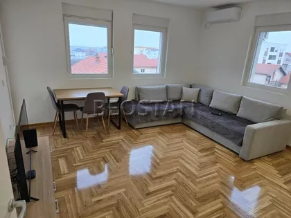 Inđijska | 4zida.rs