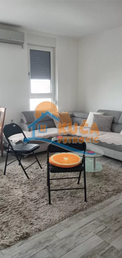 Novosadska | 4zida.rs