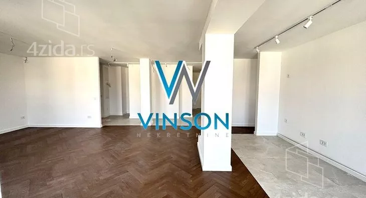 Četvoroiposoban stan | 4zida