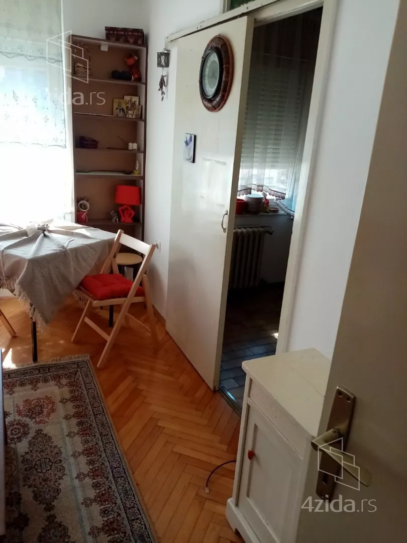 Garsonjera | 4zida