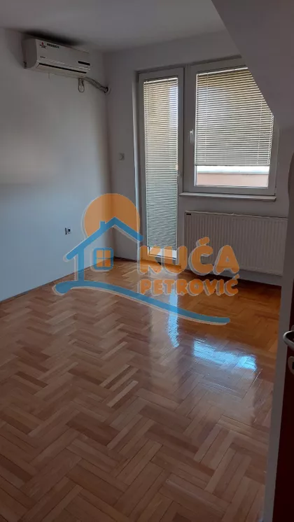 Cara Dušana | 4zida.rs