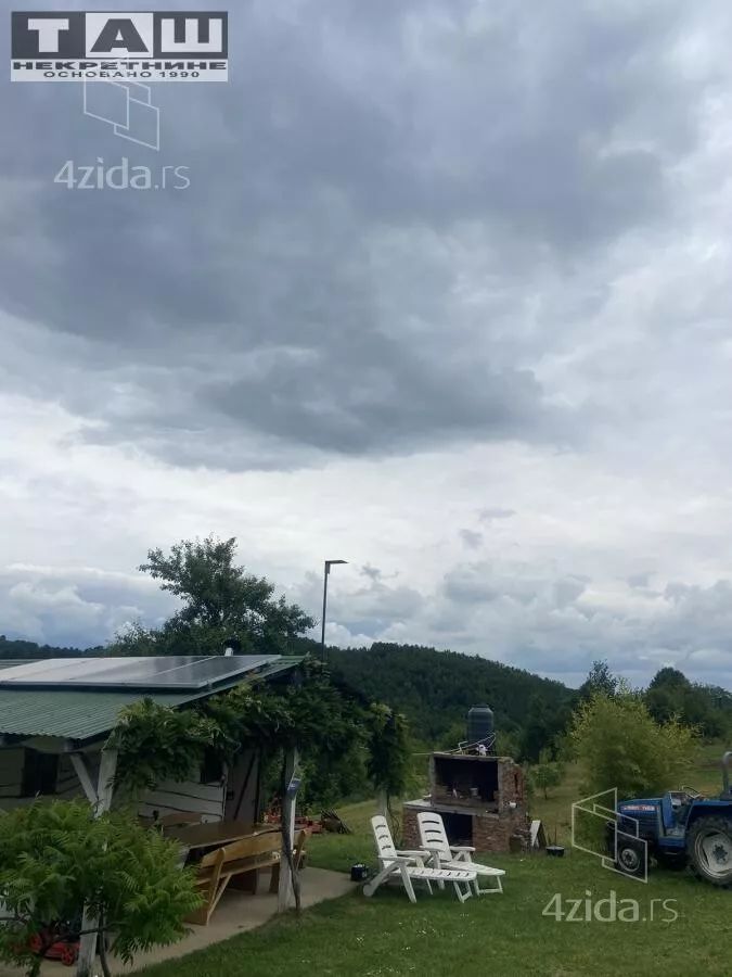 Plac | 4zida