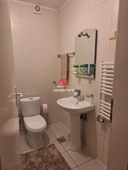 Valentina Vodnika | 4zida.rs