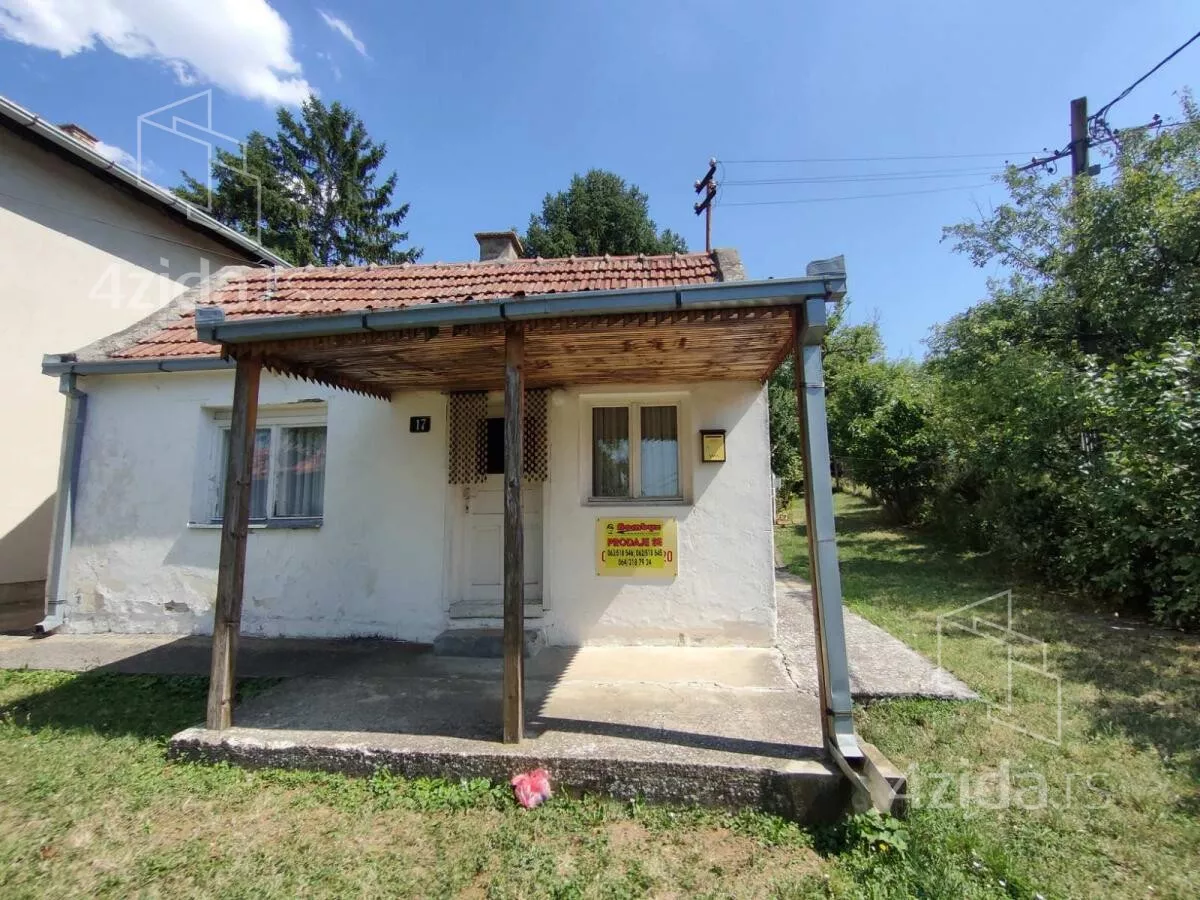 Plac | 4zida