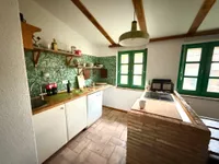 Sremska Mitrovica, Okolne lokacije, Manđelos | 4zida.rs | 4zida.rs