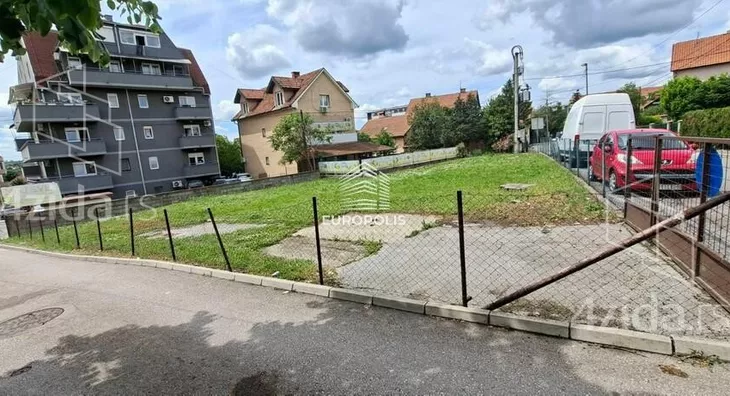 Građevinsko zemljište | 4zida