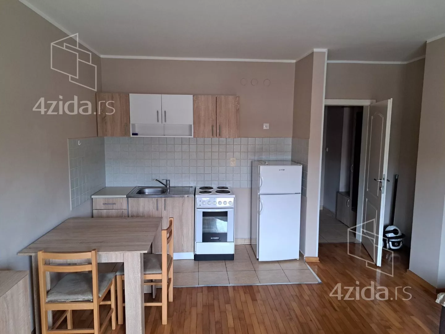 Garsonjera | 4zida