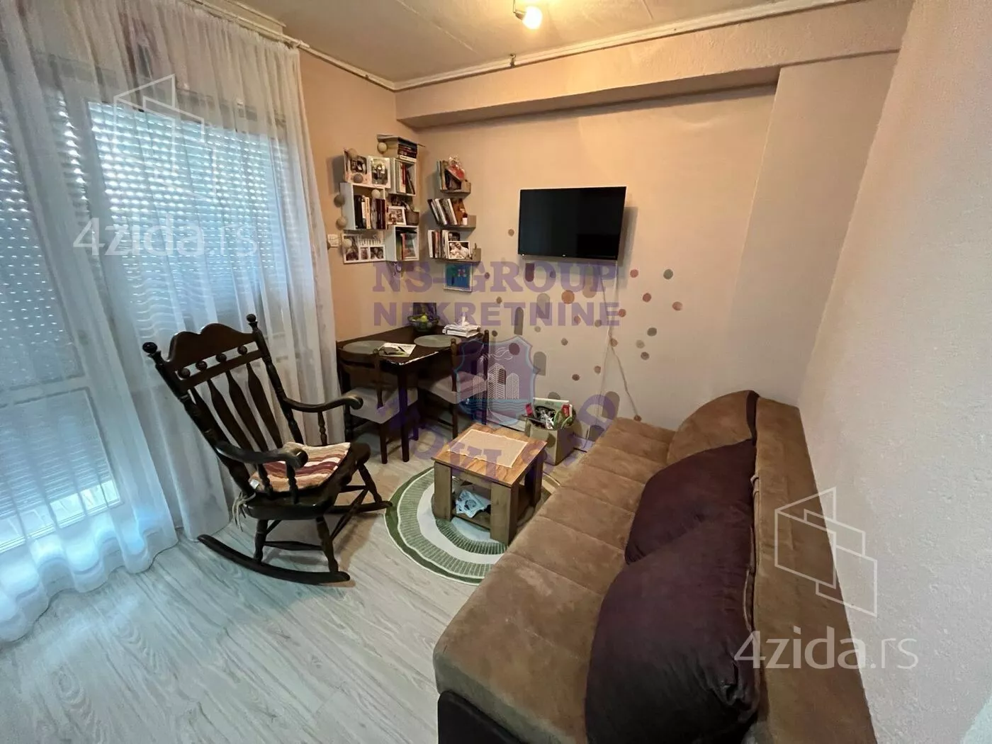 Jednoiposoban stan | 4zida