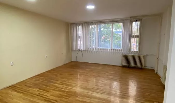 Poslovna zgrada | 4zida