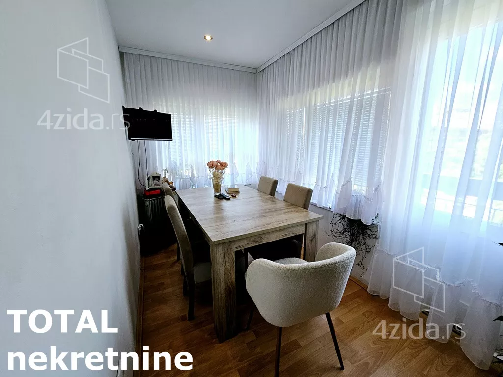 Troiposoban stan | 4zida
