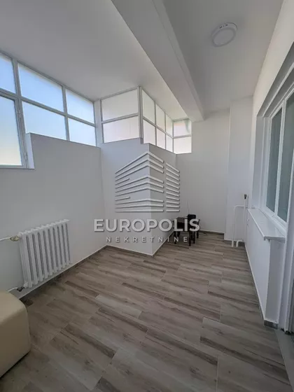 Ugrinovačka | 4zida.rs