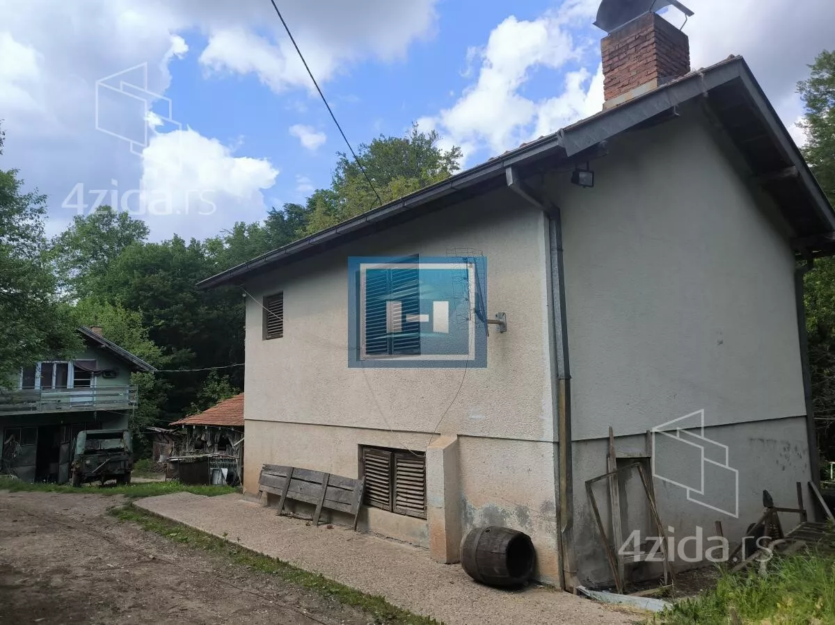 Kuća | 4zida