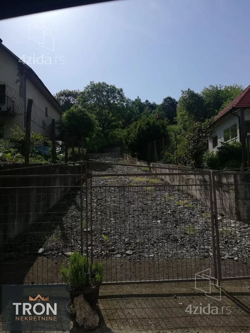 Građevinsko zemljište | 4zida