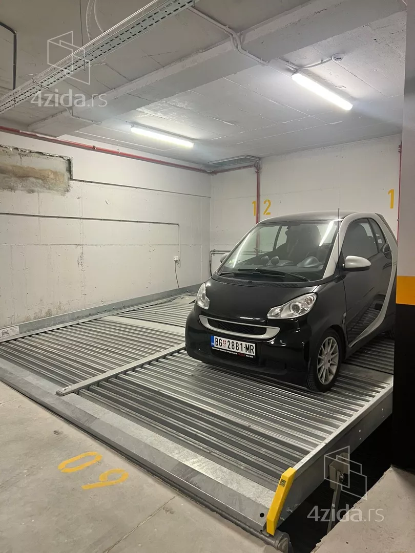 Parking | 4zida
