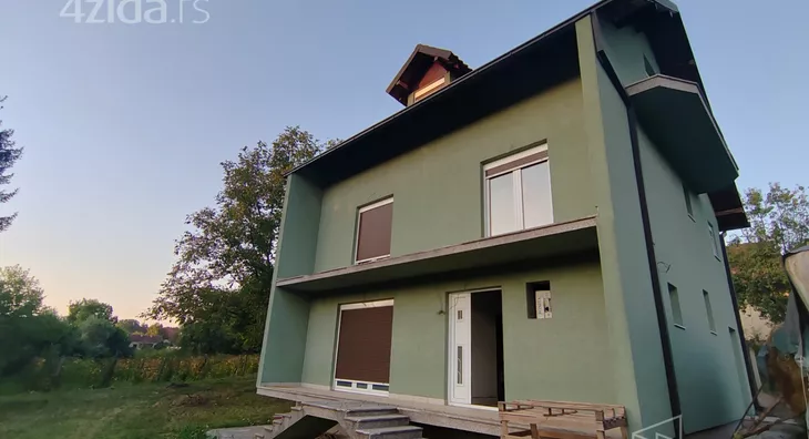 3-etažna kuća | 4zida