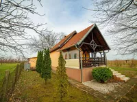 Maradik, Okolne lokacije, Inđija | 4zida.rs