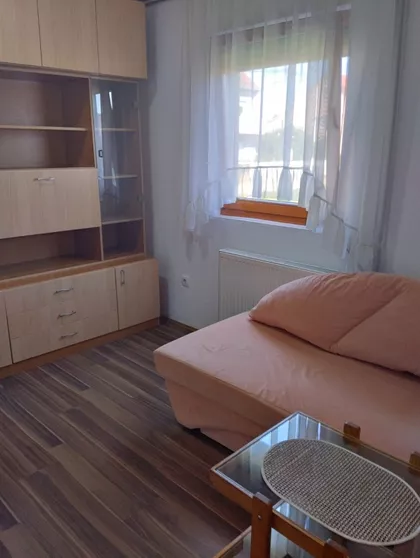 Andrićeva 1 | 4zida.rs