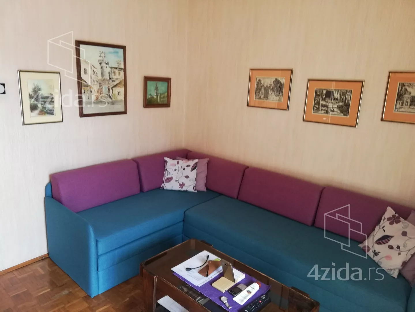 Troiposoban stan | 4zida