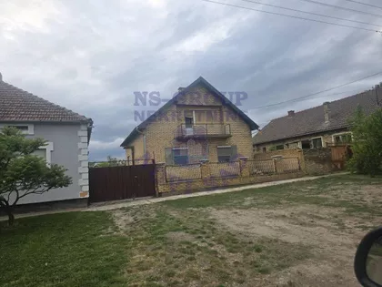 Čurug | 4zida.rs