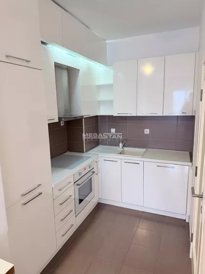 Nedeljka Gvozdenovića | 4zida.rs