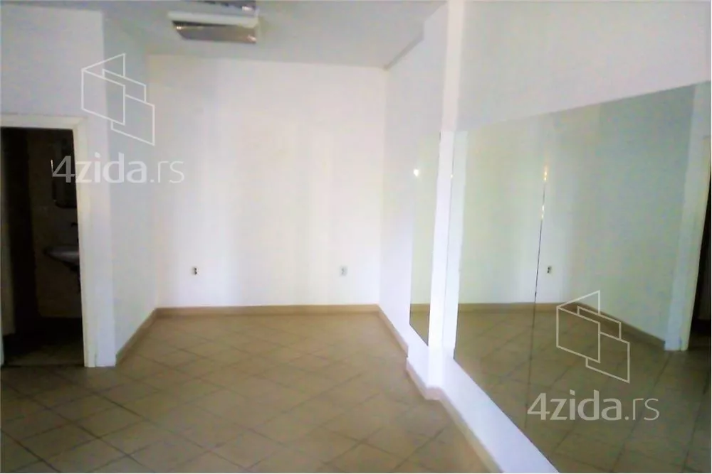 Lokal | 4zida