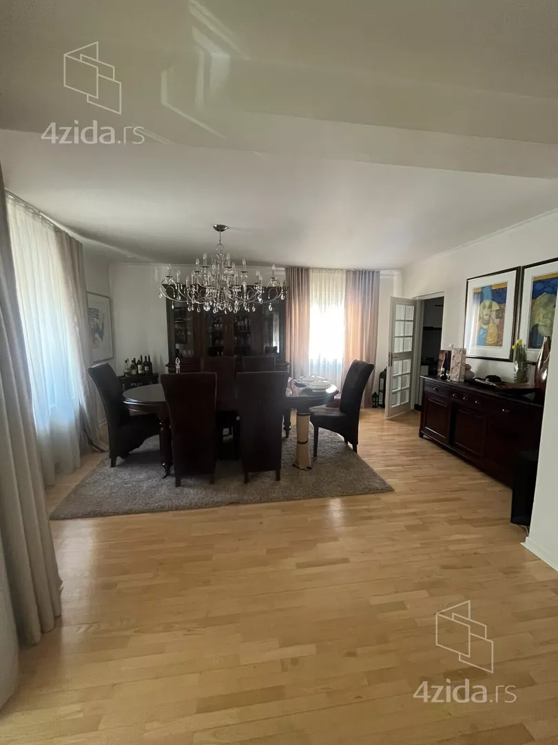 Troiposoban stan | 4zida