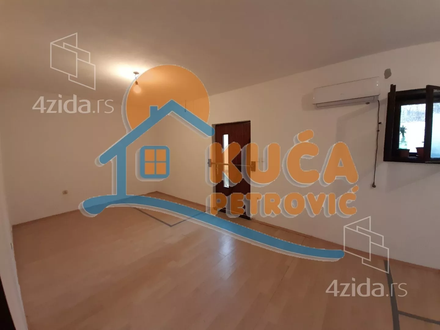 Lokal | 4zida