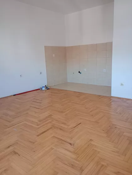 Trg Fontana | 4zida.rs