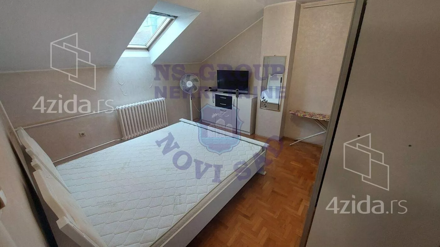 Petosoban stan | 4zida