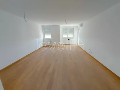 Petrovaradin | 4zida.rs