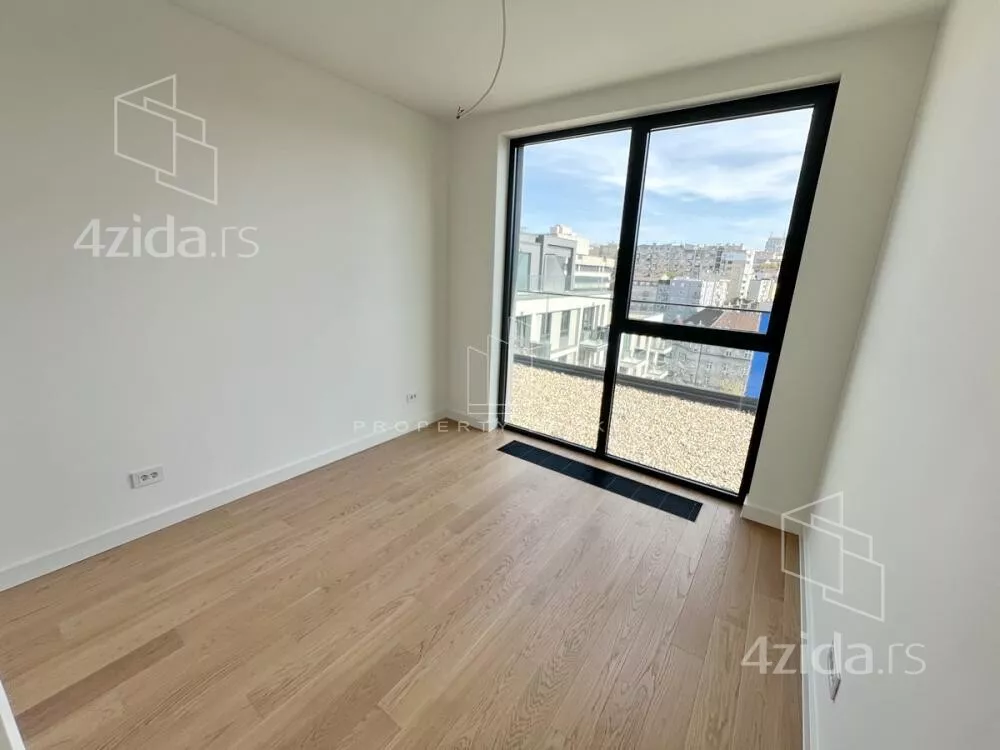 Petosoban stan | 4zida