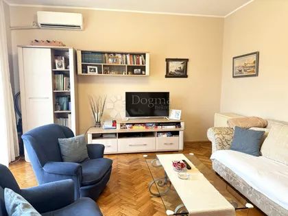 Gospodara Vučića | 4zida.rs