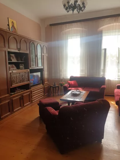 Lovćenac | 4zida.rs