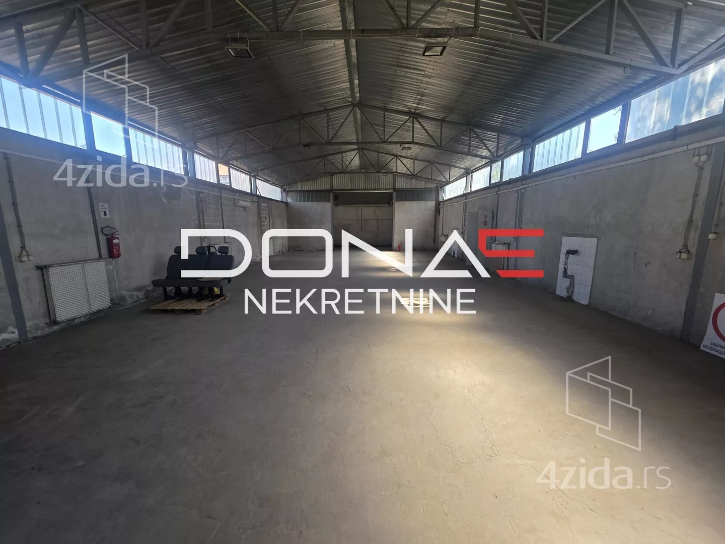 Hala | 4zida