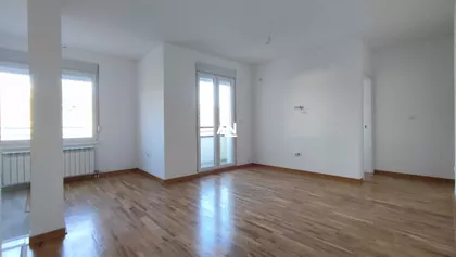 Kraljice Jelene | 4zida.rs