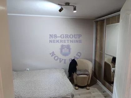 Karlovački Vinogradi | 4zida.rs