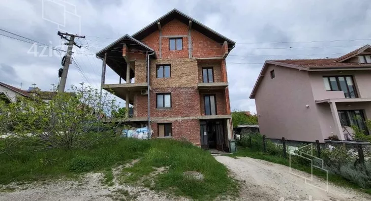 Kuća | 4zida