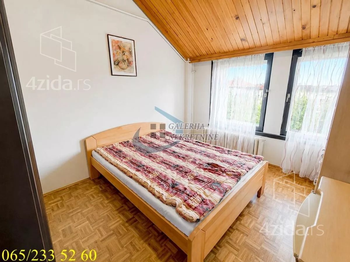 Troiposoban stan | 4zida