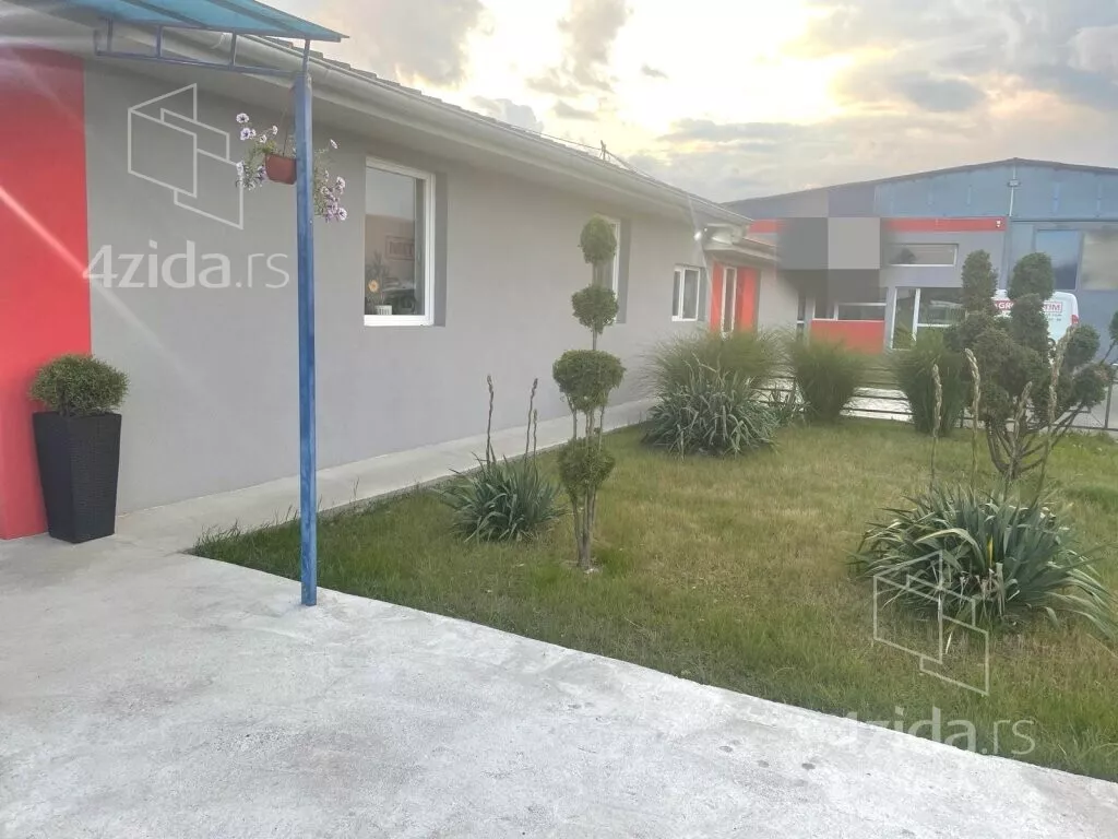 Poslovni prostor | 4zida