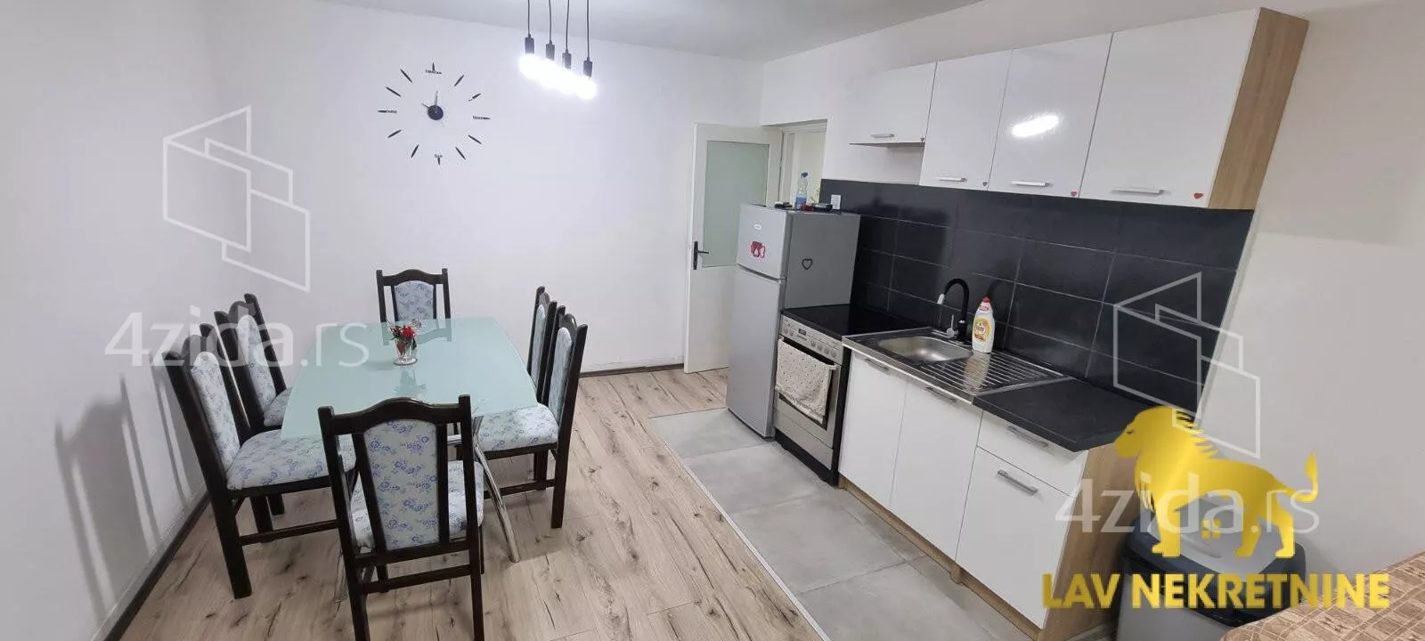 Jednoiposoban stan | 4zida