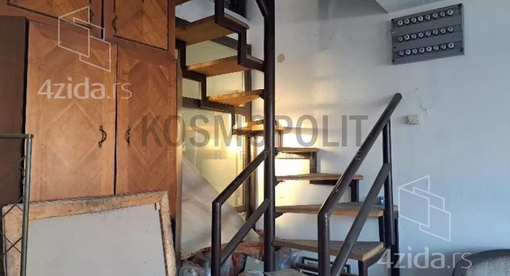 Lokal | 4zida
