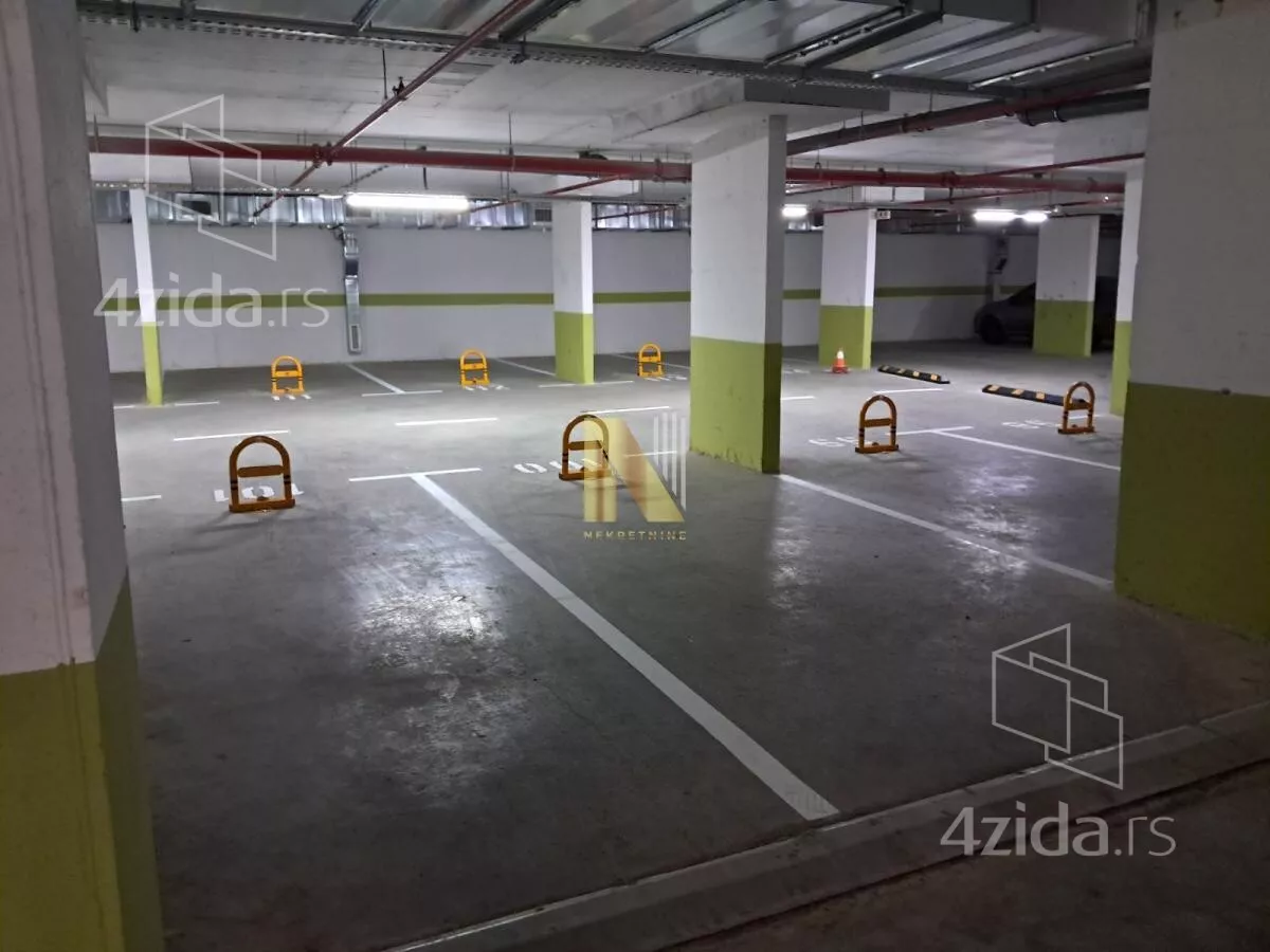 Garaža | 4zida