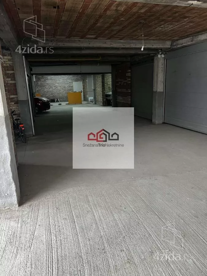 Garaža/Parking | 4zida