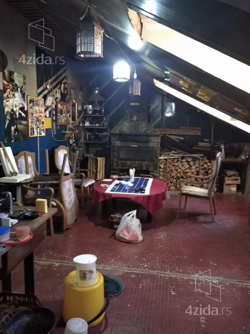 Lokal | 4zida