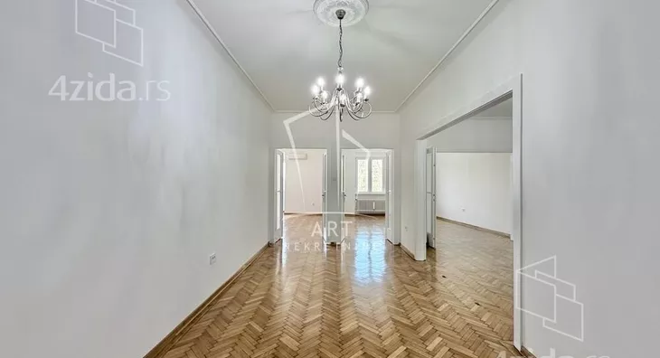 Četvoroiposoban stan | 4zida