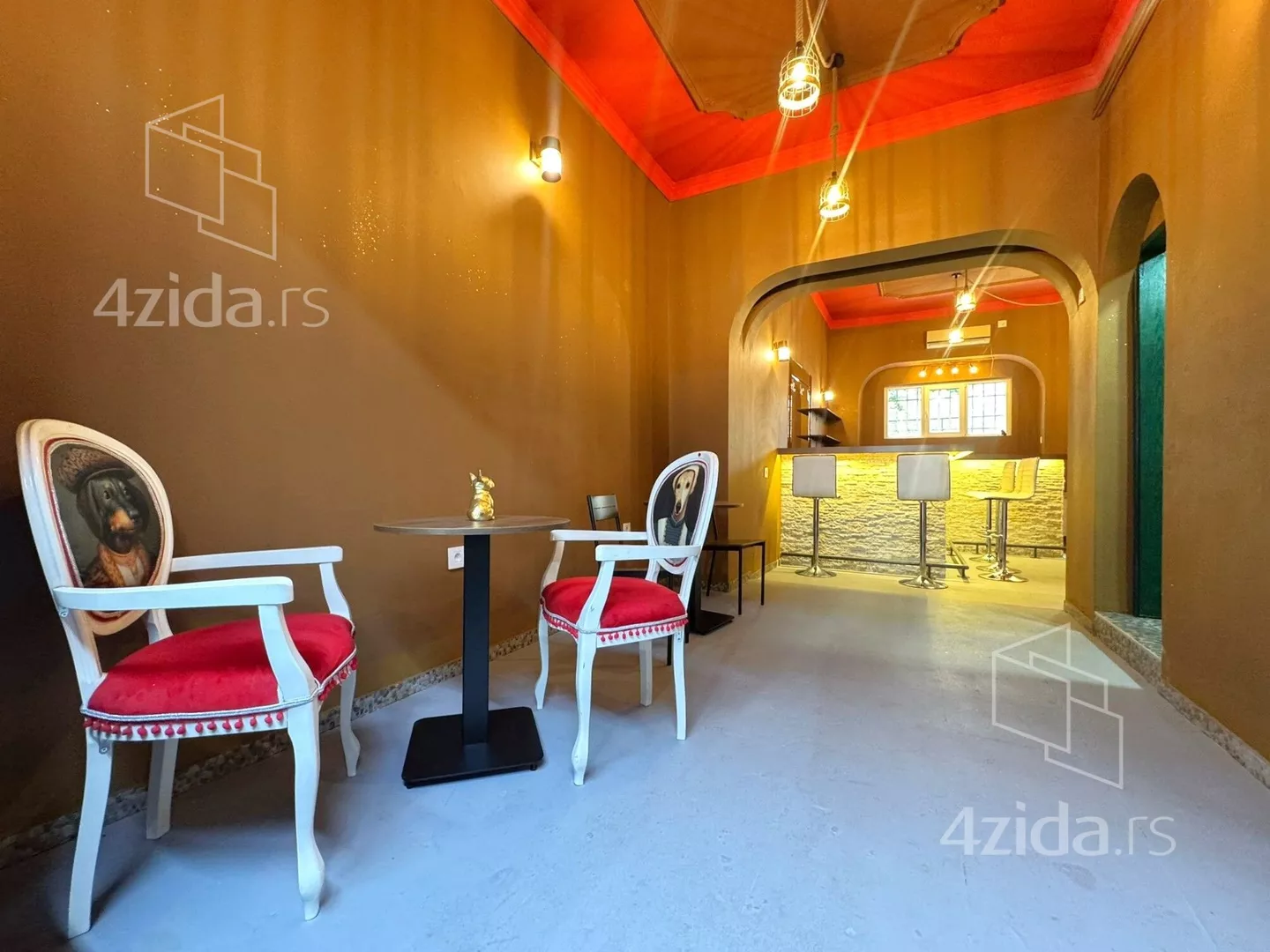 Lokal | 4zida