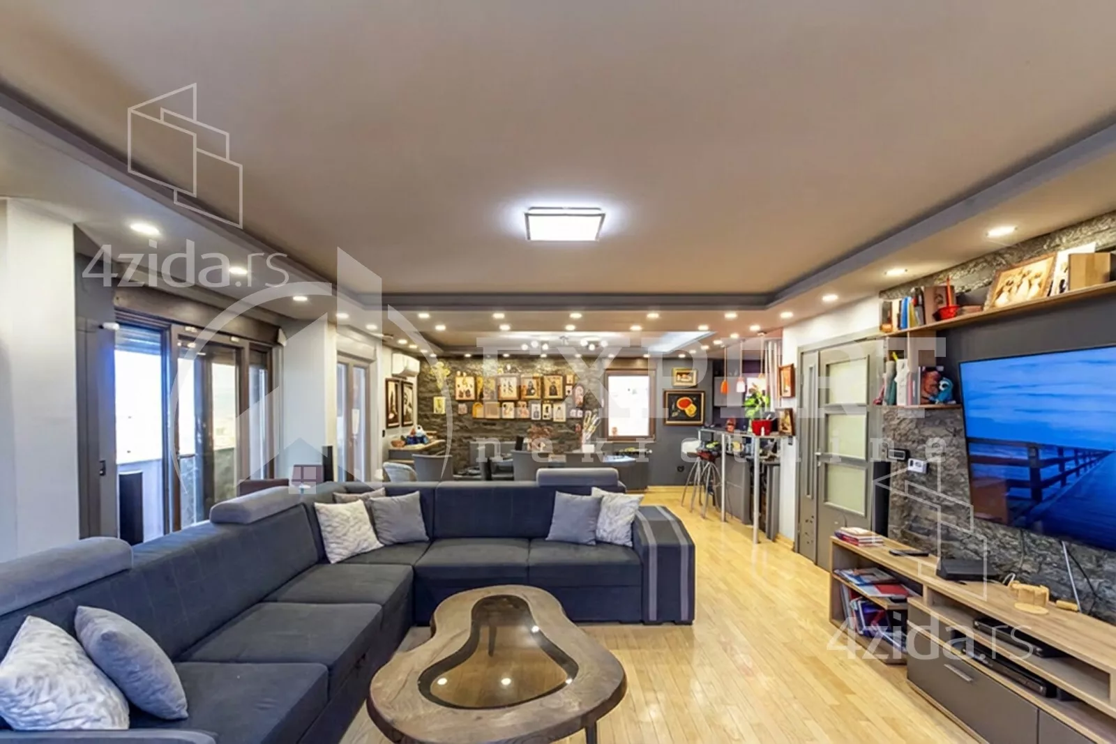 Četvorosoban stan | 4zida