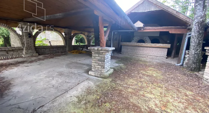 Turistički objekat | 4zida